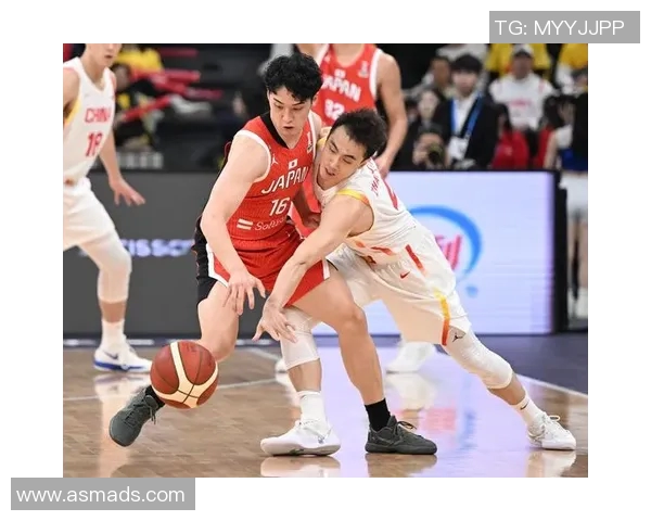 广州篮球队与北京篮球队赛后复盘分析双方状态及表现细节