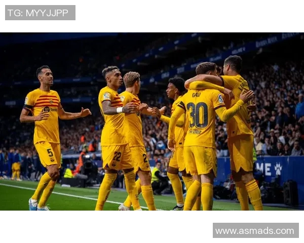 波兰足球历史上的传奇球员与他们的辉煌成就回顾